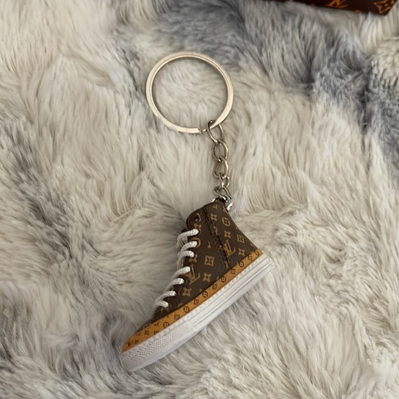 LV High top “Coffee” Keychain - Picture 3 of 9